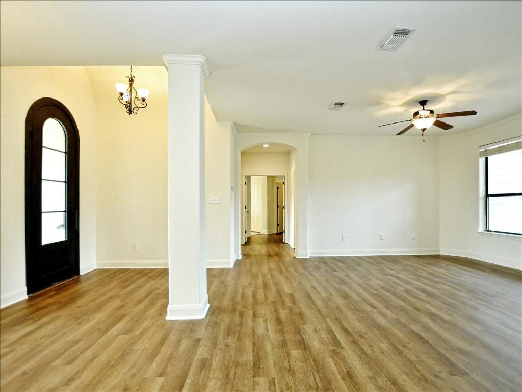 505 Vista View Trail Property Photo 3