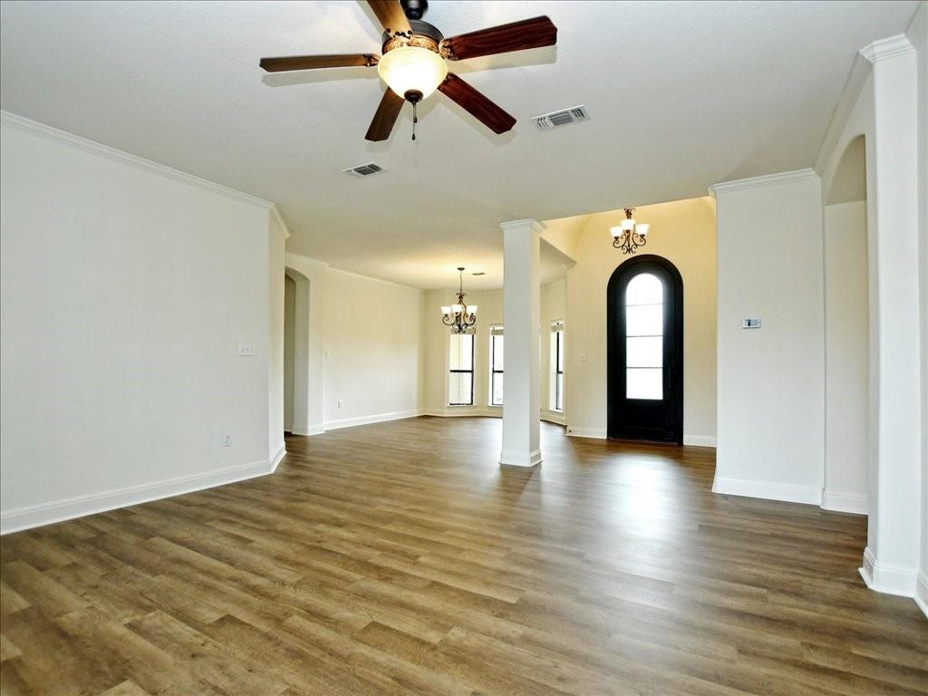 505 Vista View Trail Property Photo 4