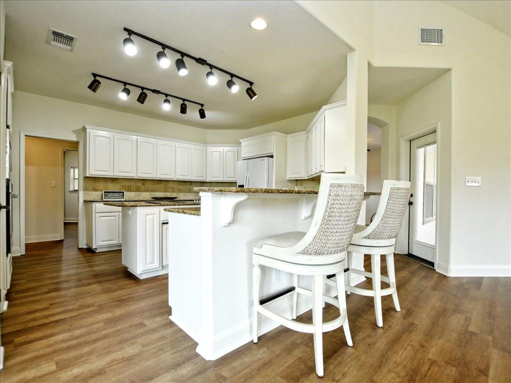 505 Vista View Trail Property Photo 18