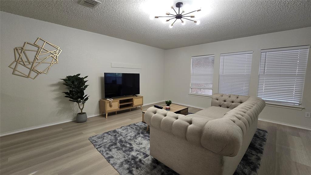 5256 Chessie Circle Property Photo 6