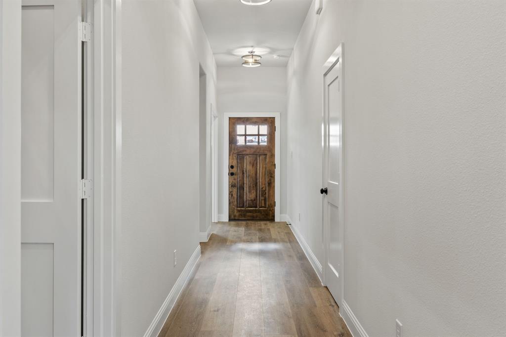 1401 Oak Valley Property Photo 3