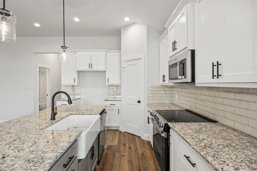 1401 Oak Valley Property Photo 15