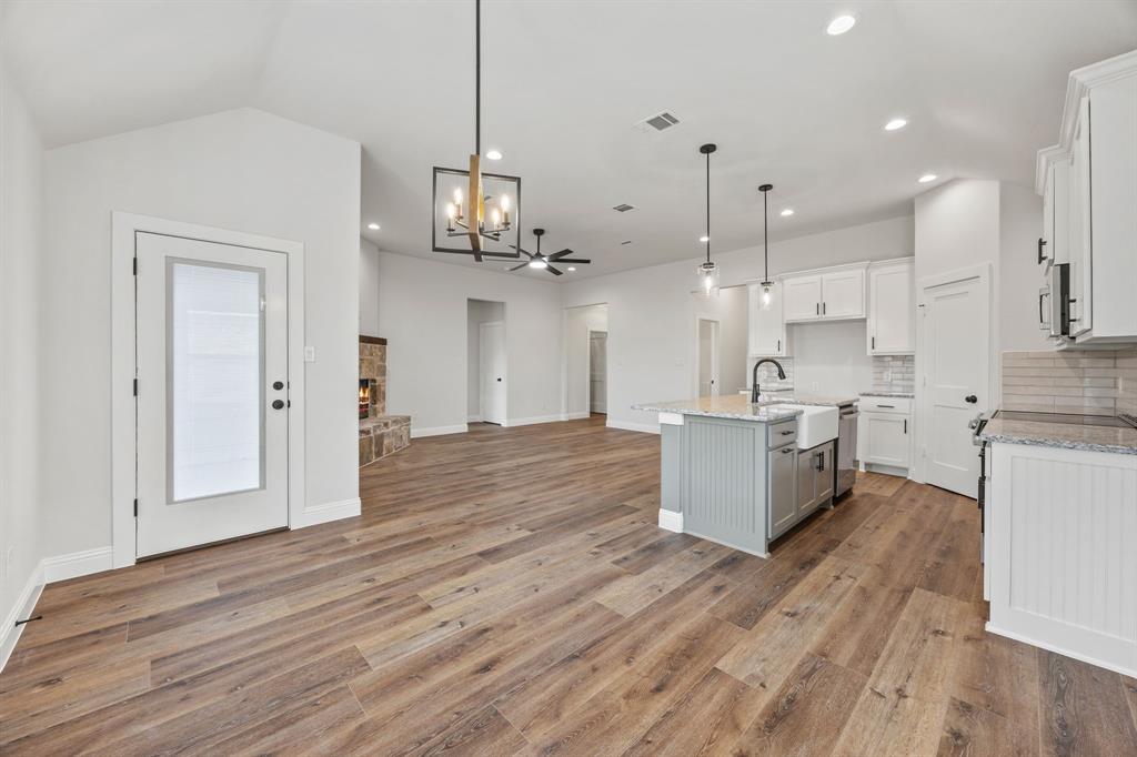 1401 Oak Valley Property Photo 16