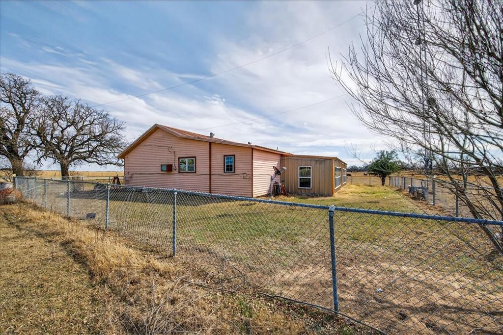900 Fm 2921 Property Photo 3