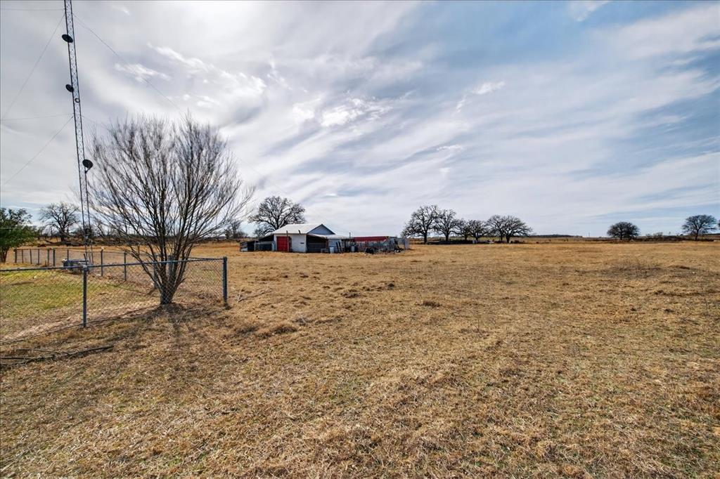 900 Fm 2921 Property Photo 6
