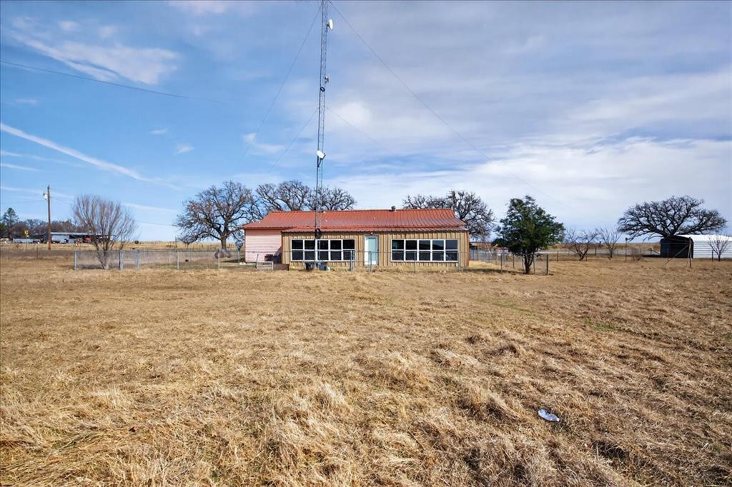 900 Fm 2921 Property Photo 9