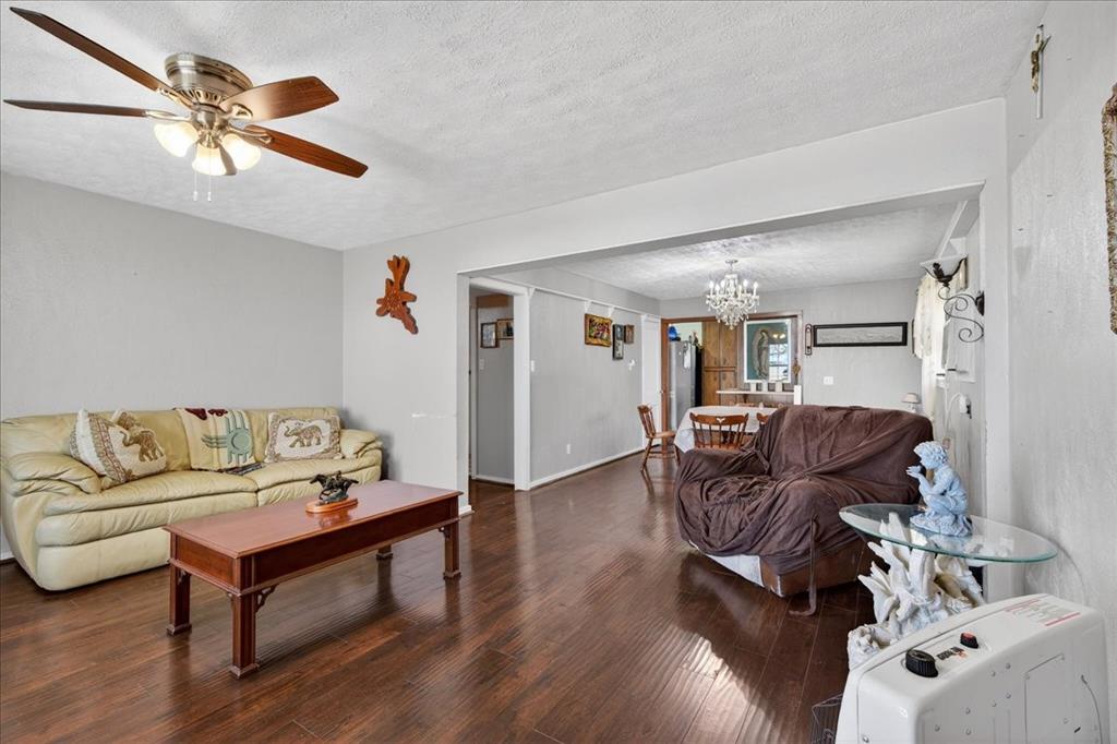 900 Fm 2921 Property Photo 15