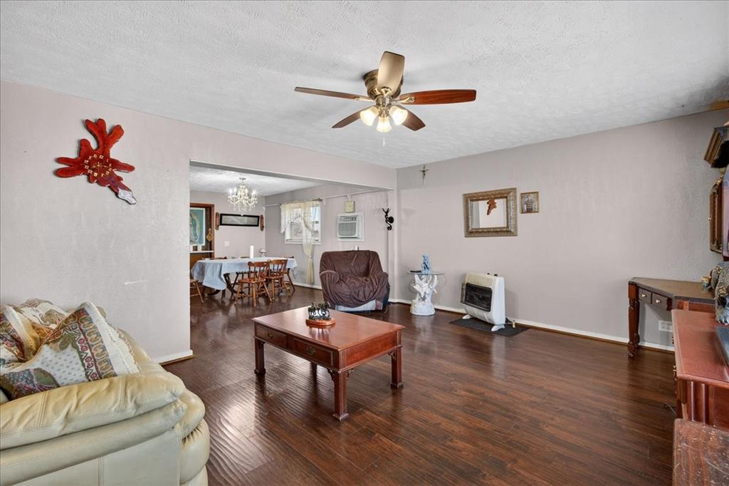 900 Fm 2921 Property Photo 17