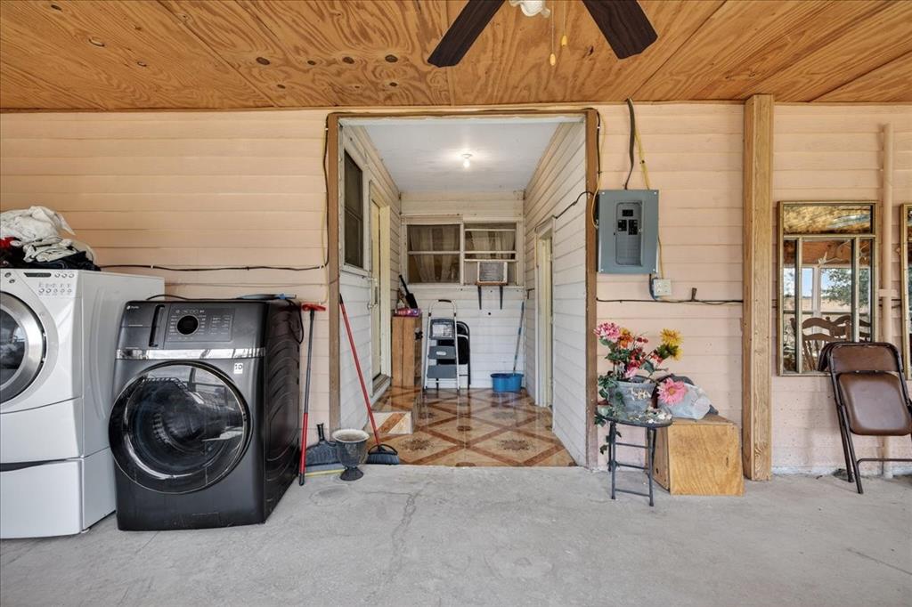 900 Fm 2921 Property Photo 39