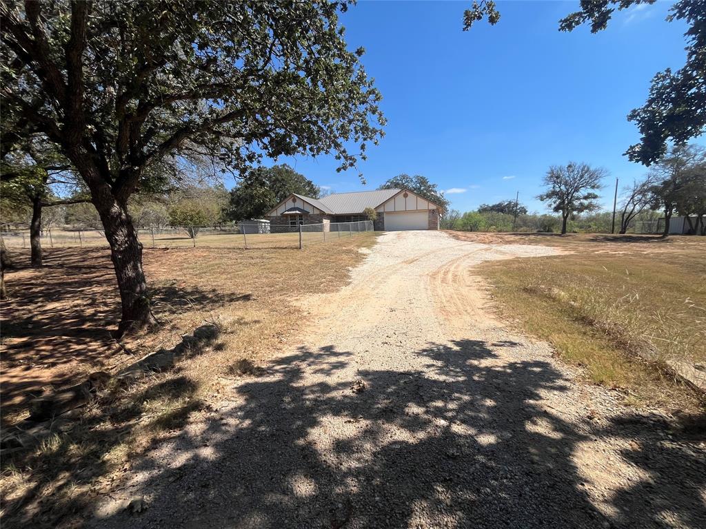 1340 N Us Hwy 281 Property Photo 2