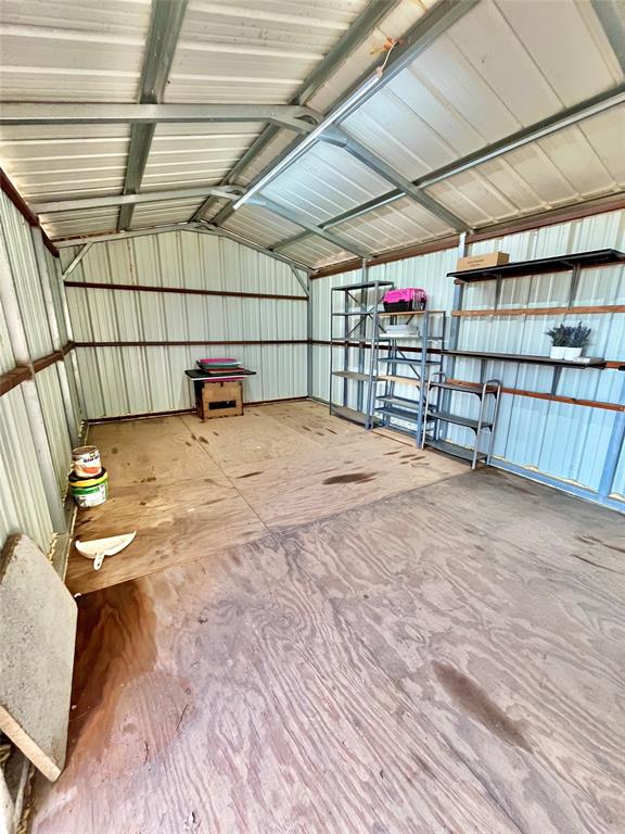 1340 N Us Hwy 281 Property Photo 4