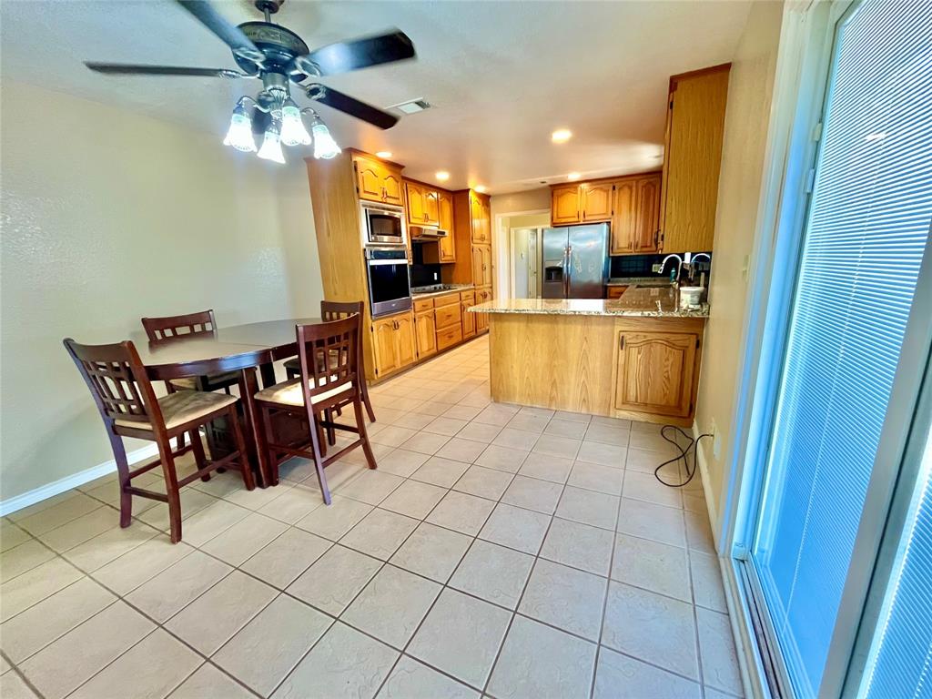 1340 N Us Hwy 281 Property Photo 19