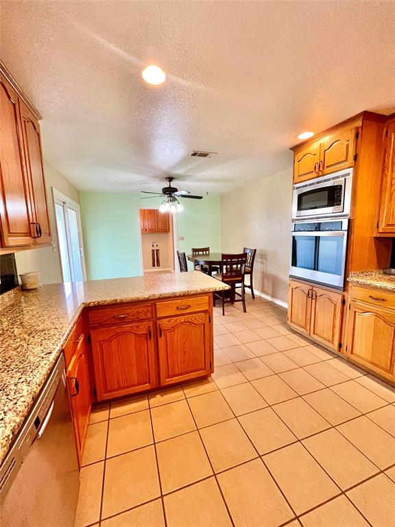 1340 N Us Hwy 281 Property Photo 20