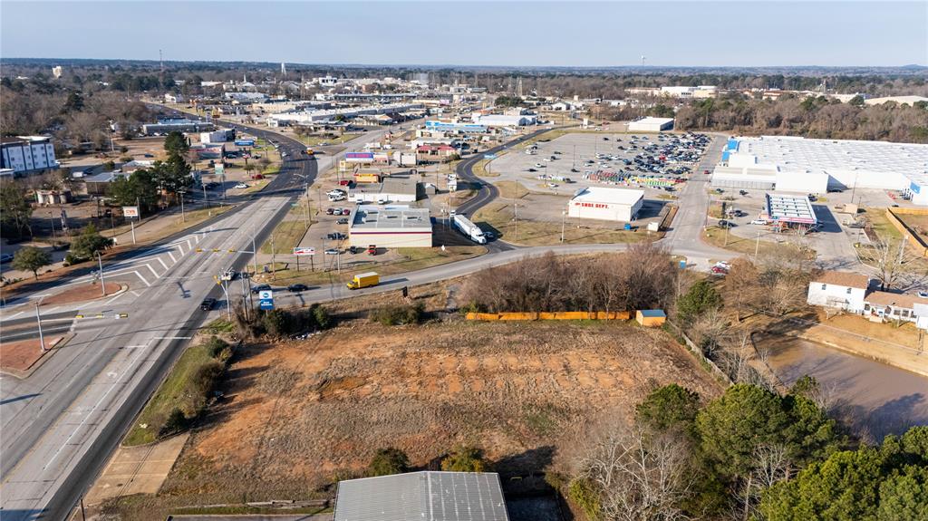 1411 Us 259 Property Photo 3