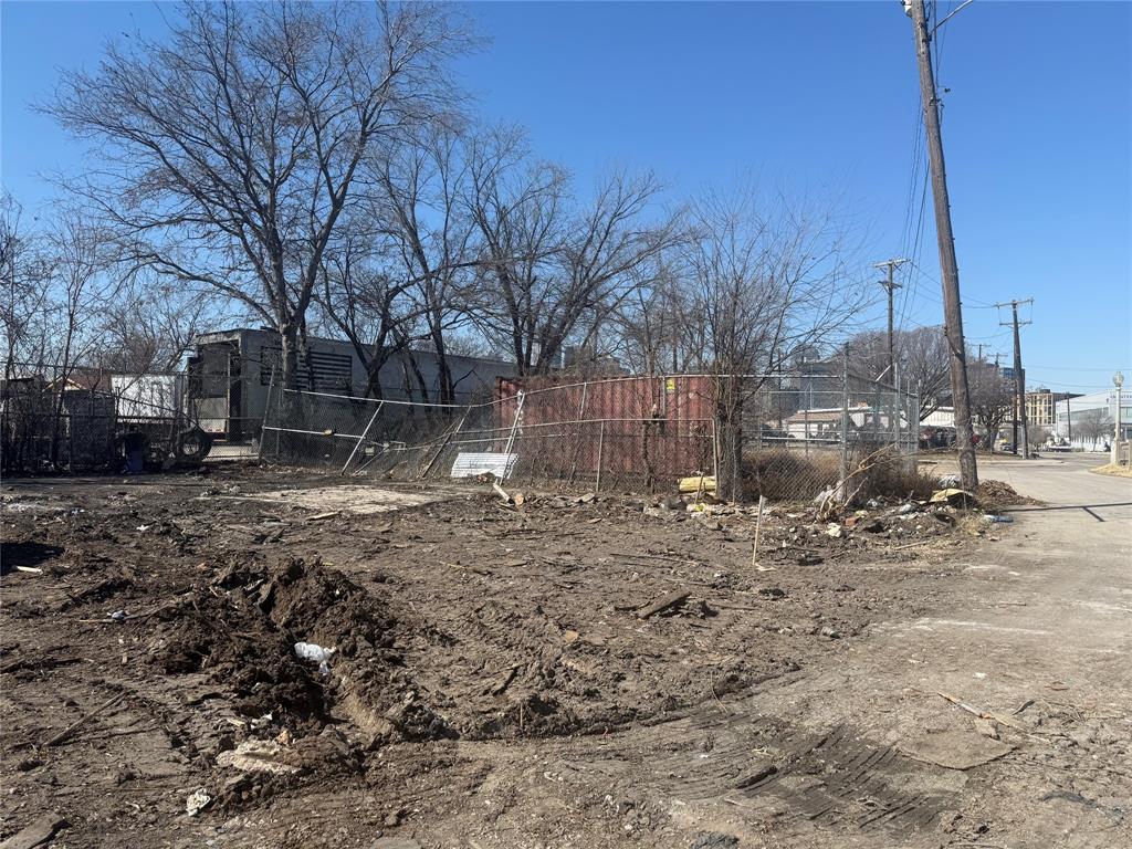 1807 S Malcolm X Boulevard Property Photo 7