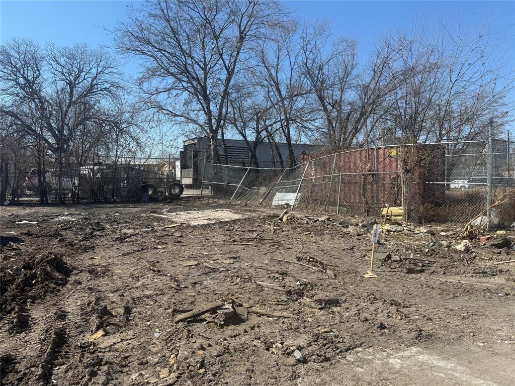 1807 S Malcolm X Boulevard Property Photo 10