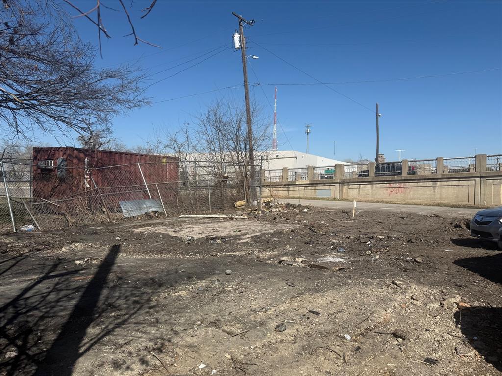 1807 S Malcolm X Boulevard Property Photo 12