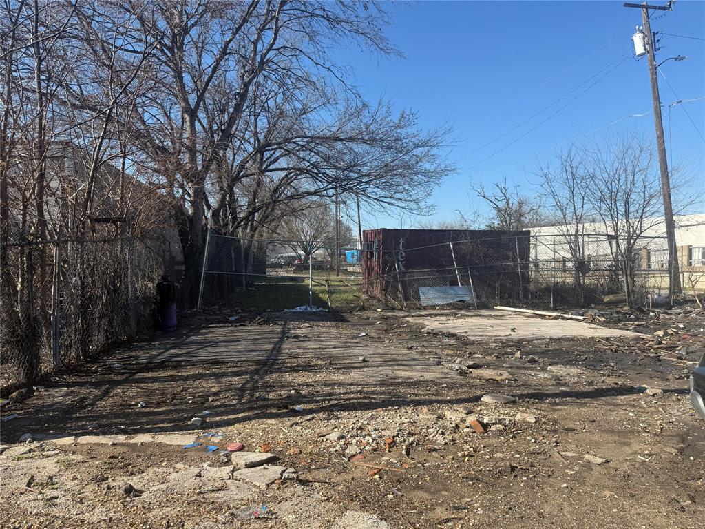 1807 S Malcolm X Boulevard Property Photo 20