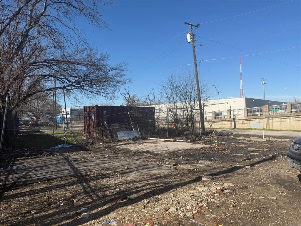 1807 S Malcolm X Boulevard Property Photo 21