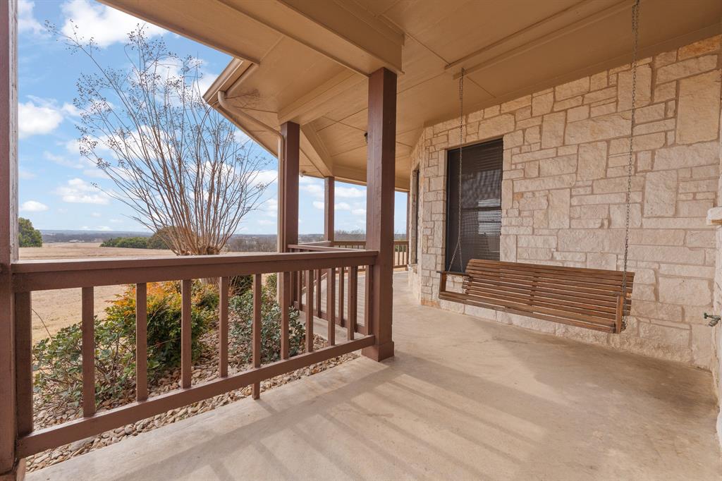 4520 S Nolan River Road Property Photo 7