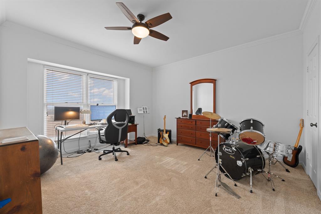 4520 S Nolan River Road Property Photo 37