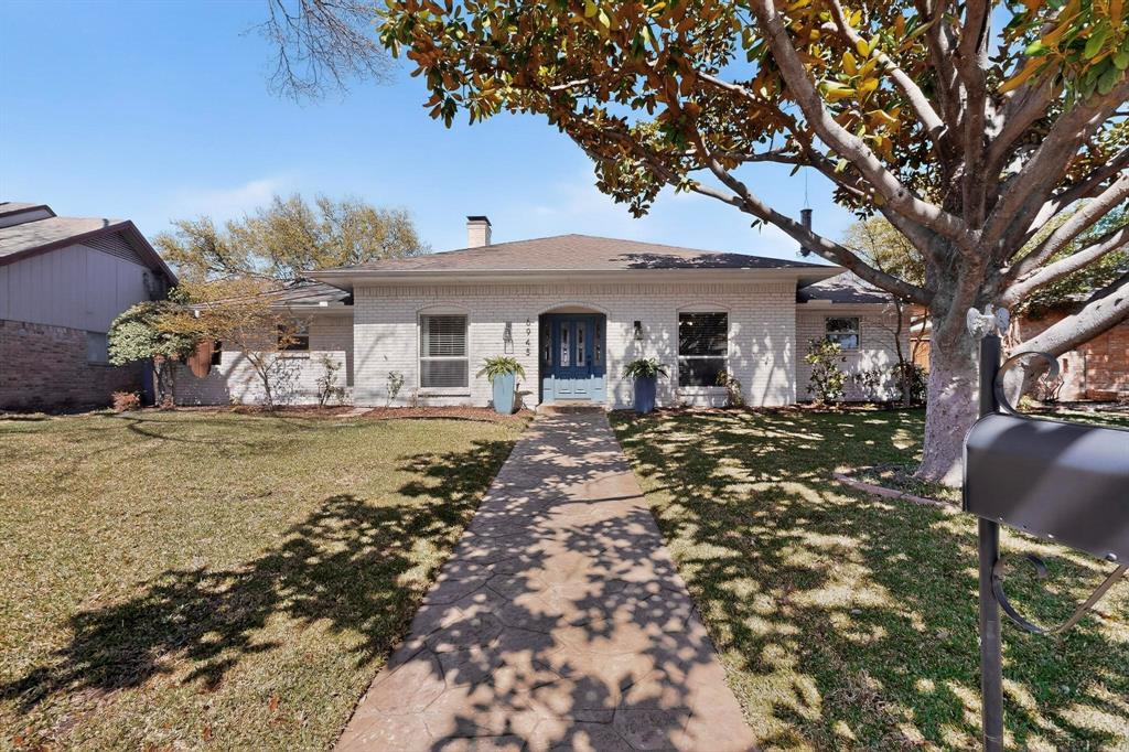 6945 Mill Falls Drive Property Photo 1