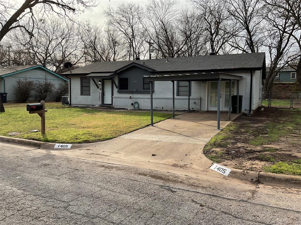 1405 W Ball Street Property Photo 2