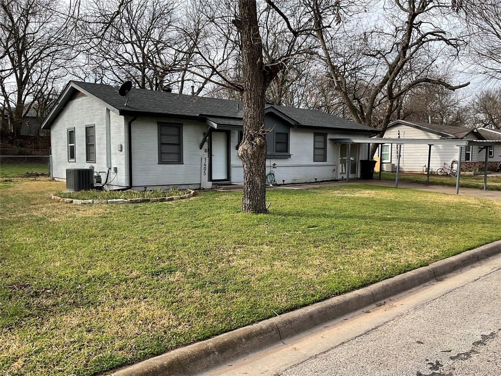 1405 W Ball Street Property Photo 4