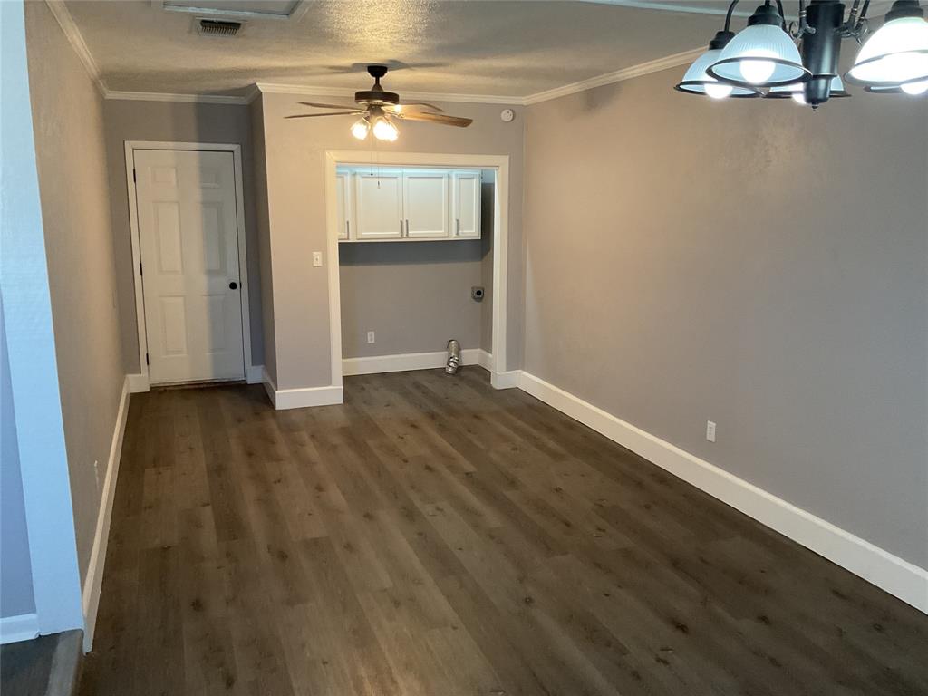 1405 W Ball Street Property Photo 17