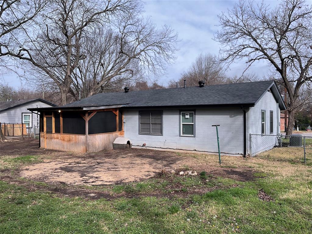 1405 W Ball Street Property Photo 31
