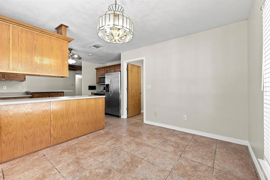 225 Red Oak Lane Property Photo 7