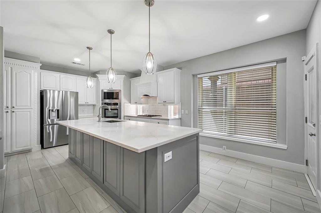 11261 Tenison Lane Property Photo 4