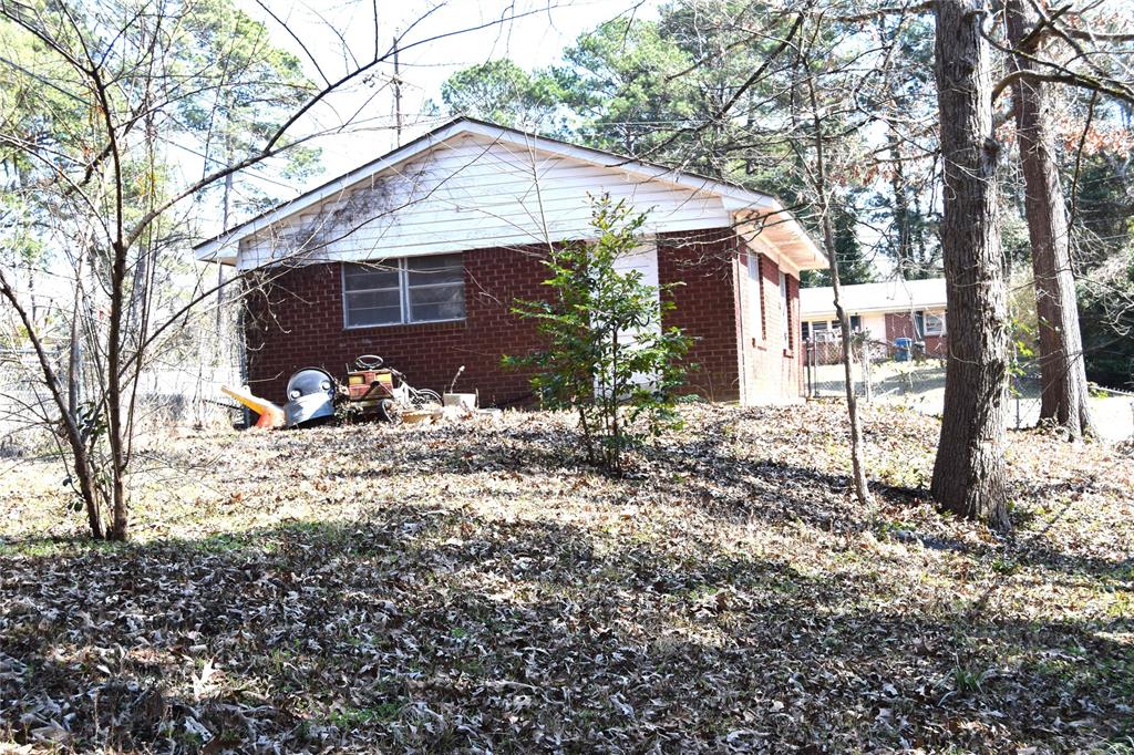 145 Loop Road Property Photo 3