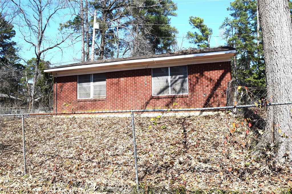 145 Loop Road Property Photo 5