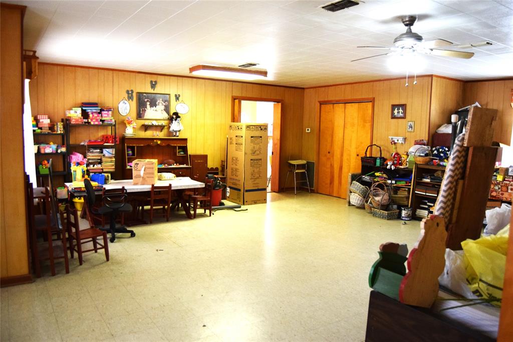 145 Loop Road Property Photo 16