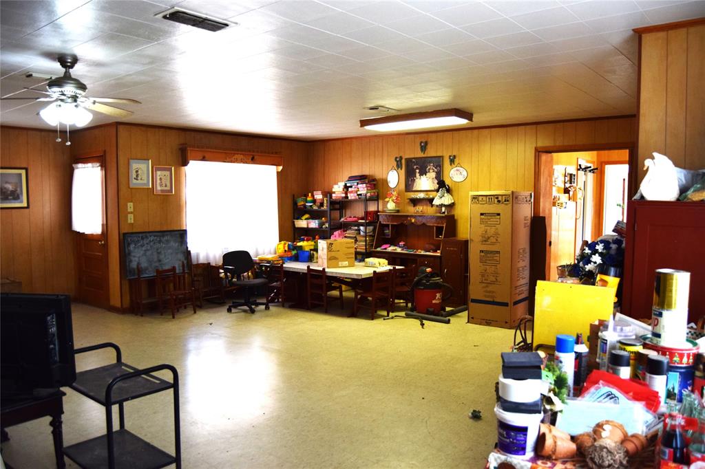 145 Loop Road Property Photo 17