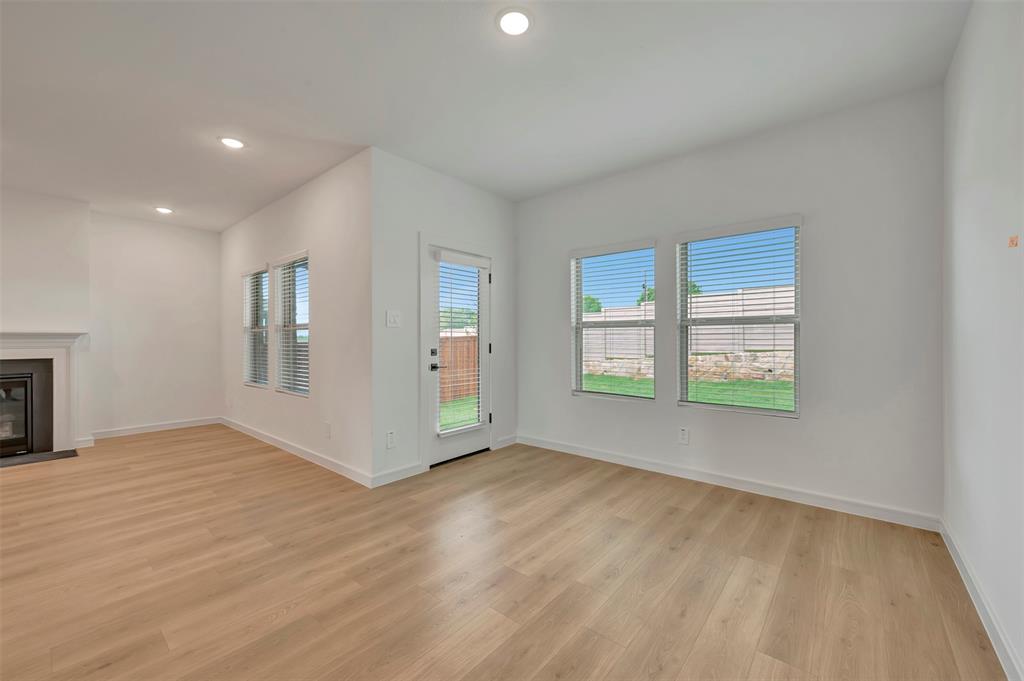 156 Summer Rain Way Property Photo 13