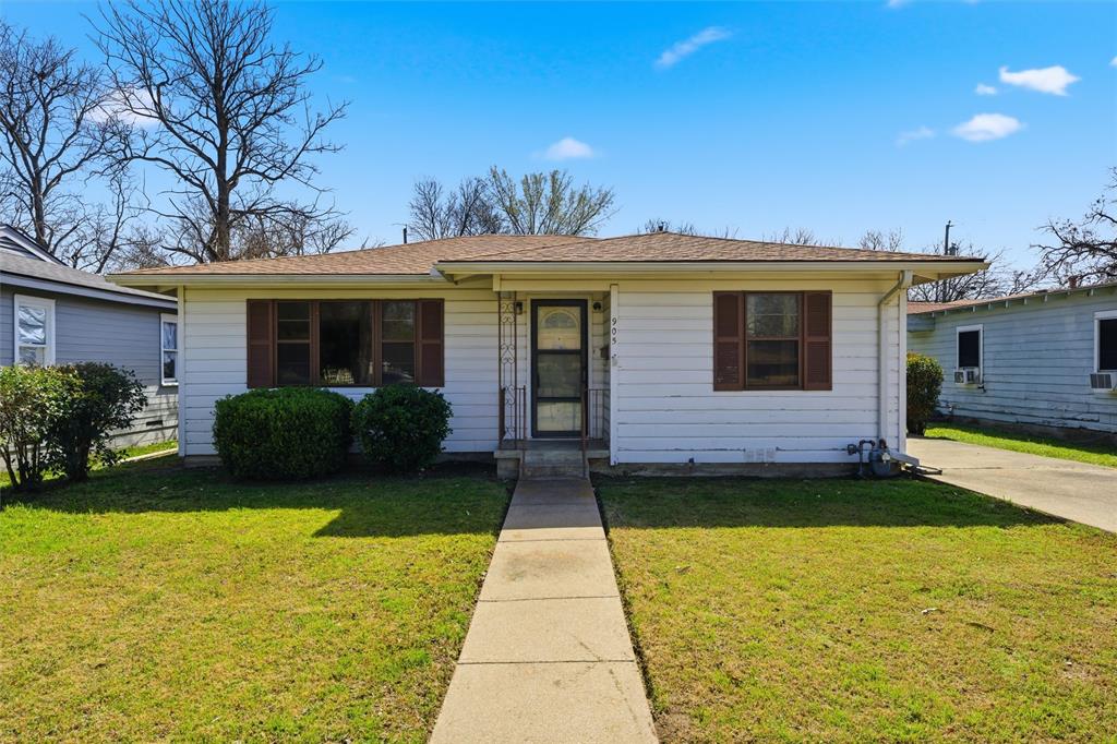 905 Carver Street Property Photo 1