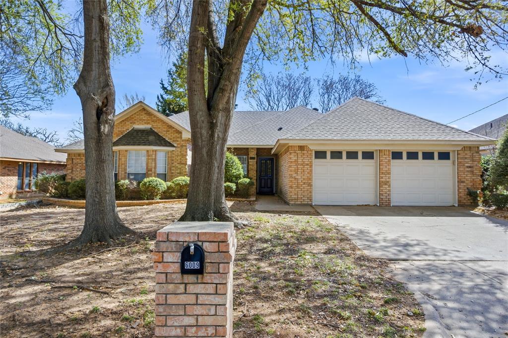 6009 Kenilworth Drive Property Photo 1