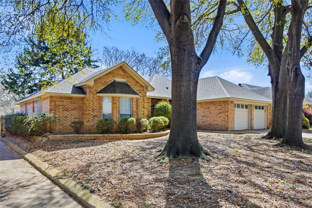 6009 Kenilworth Drive Property Photo 3