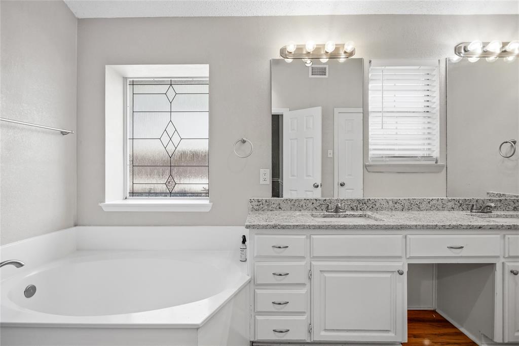6009 Kenilworth Drive Property Photo 17
