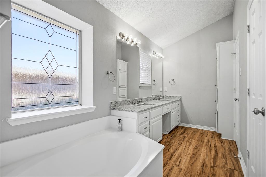 6009 Kenilworth Drive Property Photo 18