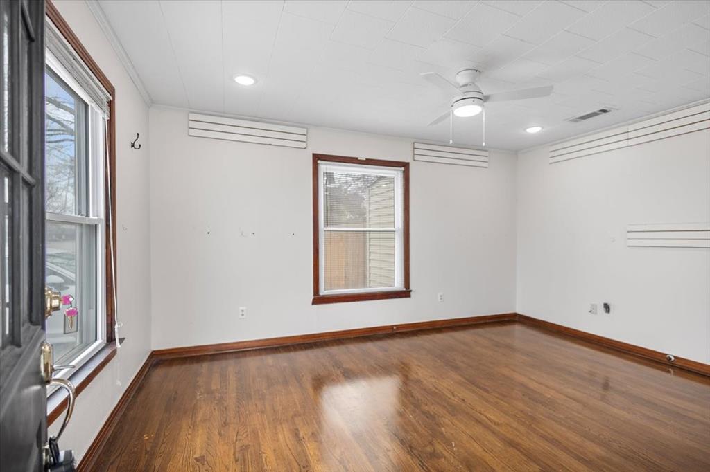 304 N Main Highway Property Photo 5