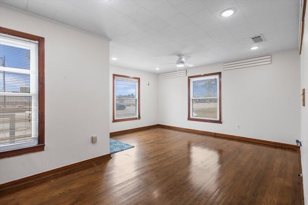 304 N Main Highway Property Photo 6