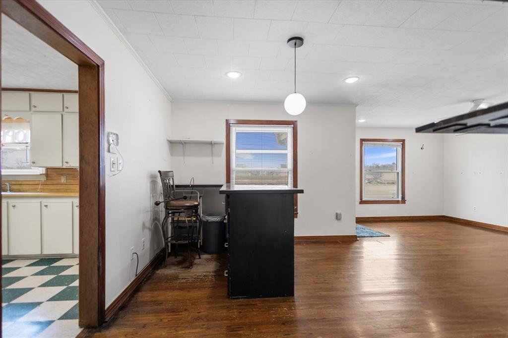 304 N Main Highway Property Photo 9