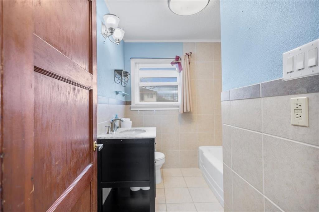 304 N Main Highway Property Photo 20