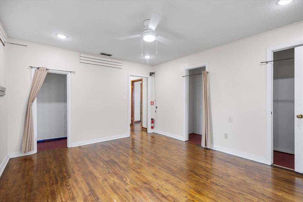 304 N Main Highway Property Photo 23