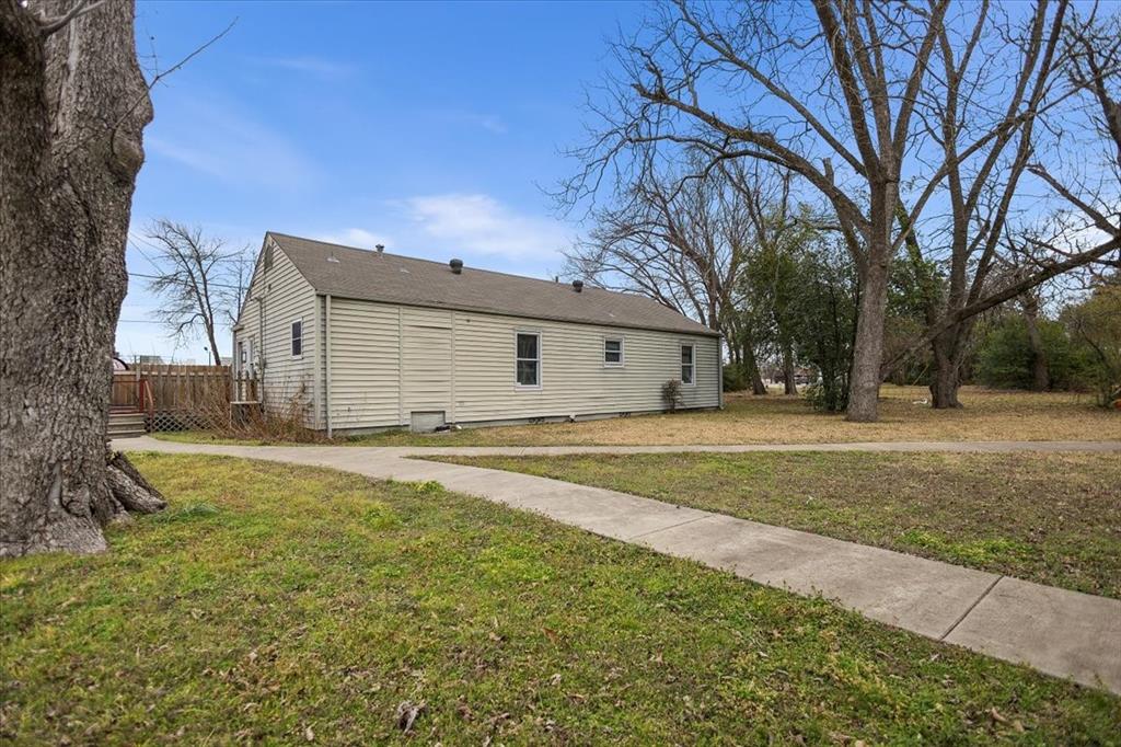 304 N Main Highway Property Photo 26