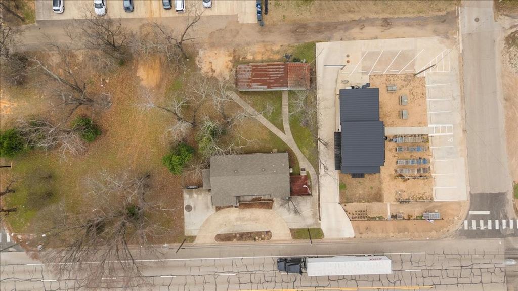 304 N Main Highway Property Photo 32