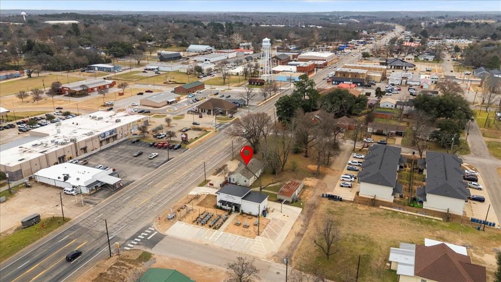 304 N Main Highway Property Photo 34